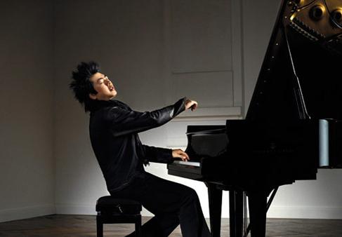 郎朗：这个星球上最受欢迎的钢琴家(图)