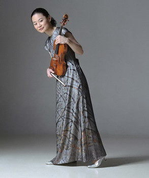 小提琴家美岛莉：不怨恨童年大胆体验音乐美