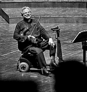 著名小提琴大师帕尔曼2011亚洲巡演深圳独奏音乐会10月18日在深圳音乐厅举行。张小禹 摄