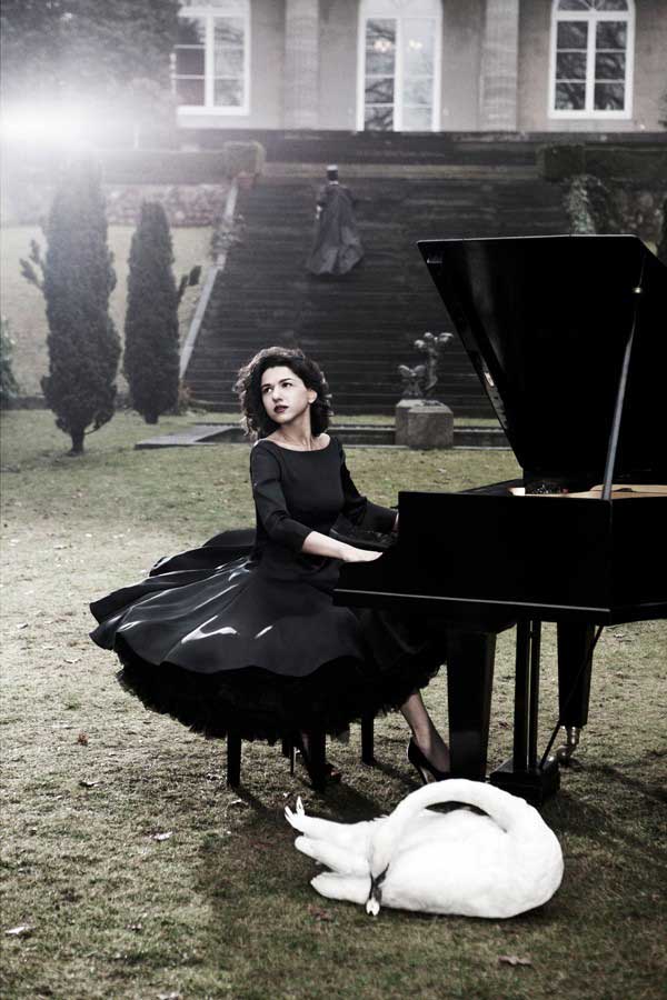 美女钢琴家卡蒂雅写真图片（7）
