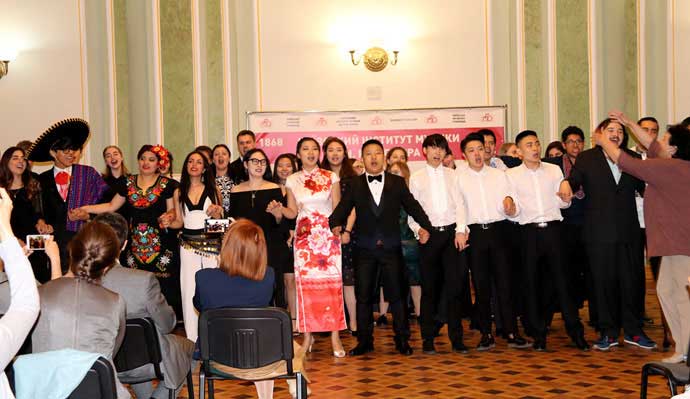 基辅格林艾尔音乐学院已累计培养了200多名中国音乐人才
