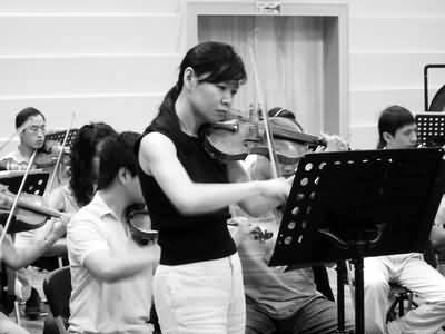 青年小提琴家黄滨