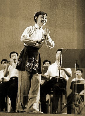 新中国60年音乐路：《我的祖国》(1956)