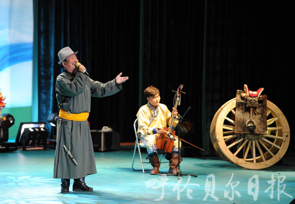 全区第三届蒙古族长调民歌大奖赛新左旗开赛
