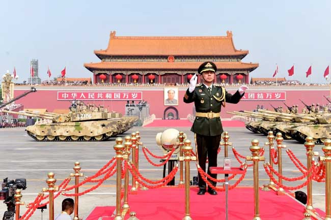 2019年，张海峰作为联合军乐团总指挥、解放军军乐团团长参与新中国成立70周年庆典